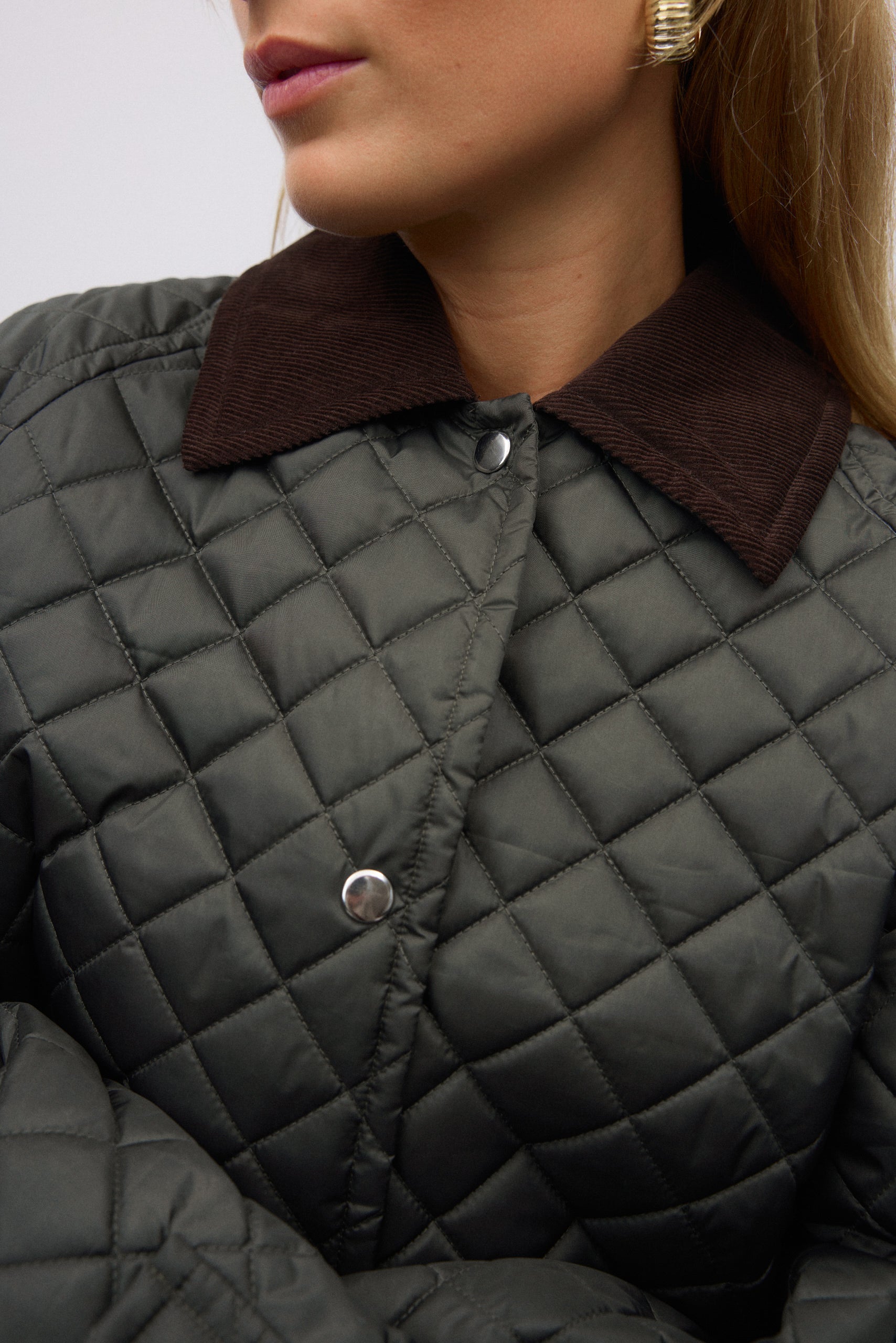 Gina Tricot / Corduroy collar quilted jacket / Dark green