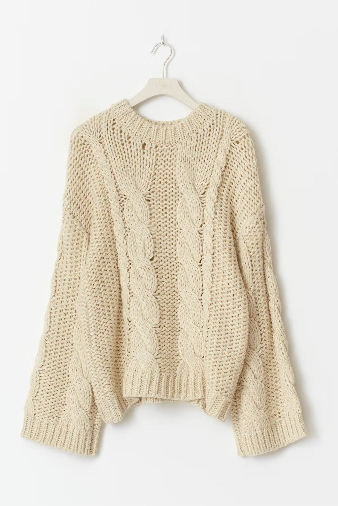 Gina Tricot / Knitted cable sweater / Almond milk