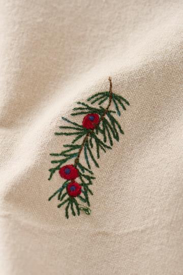 Ib Laursen / Stoffserviette Tradition Zweig m/roten Beeren leinenfarbig