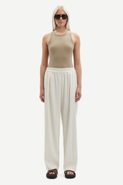 Julia-trousers-14635-solitary-star-M1