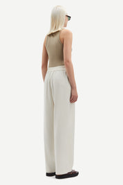 Julia-trousers-14635-solitary-star-M2