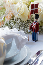 KB_39226_LYP_201222-201232_HOLME_4303384_4303391_Mini_Garde_on_weddingtable