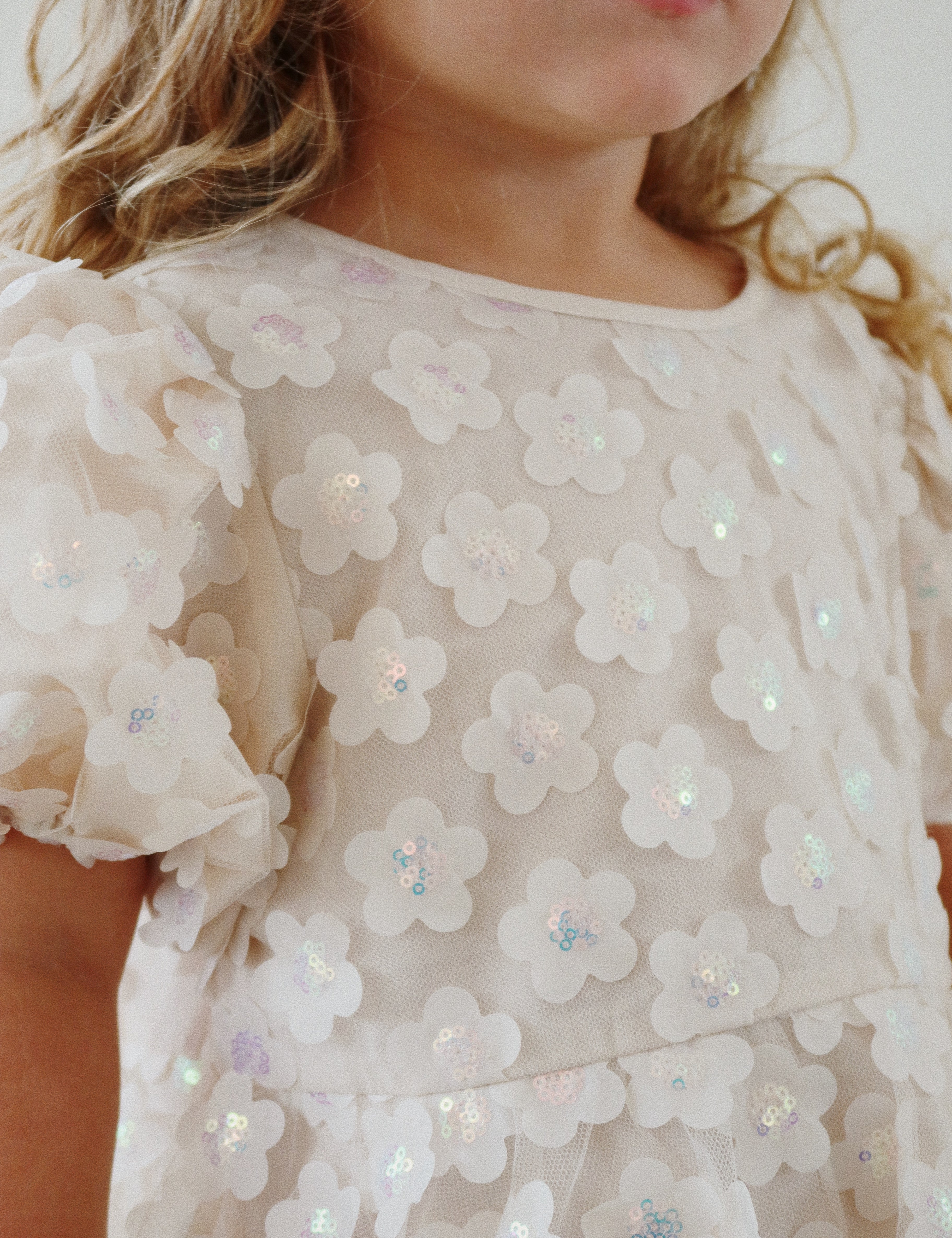 KS100889-PEARLED-IVORY-Extra-2