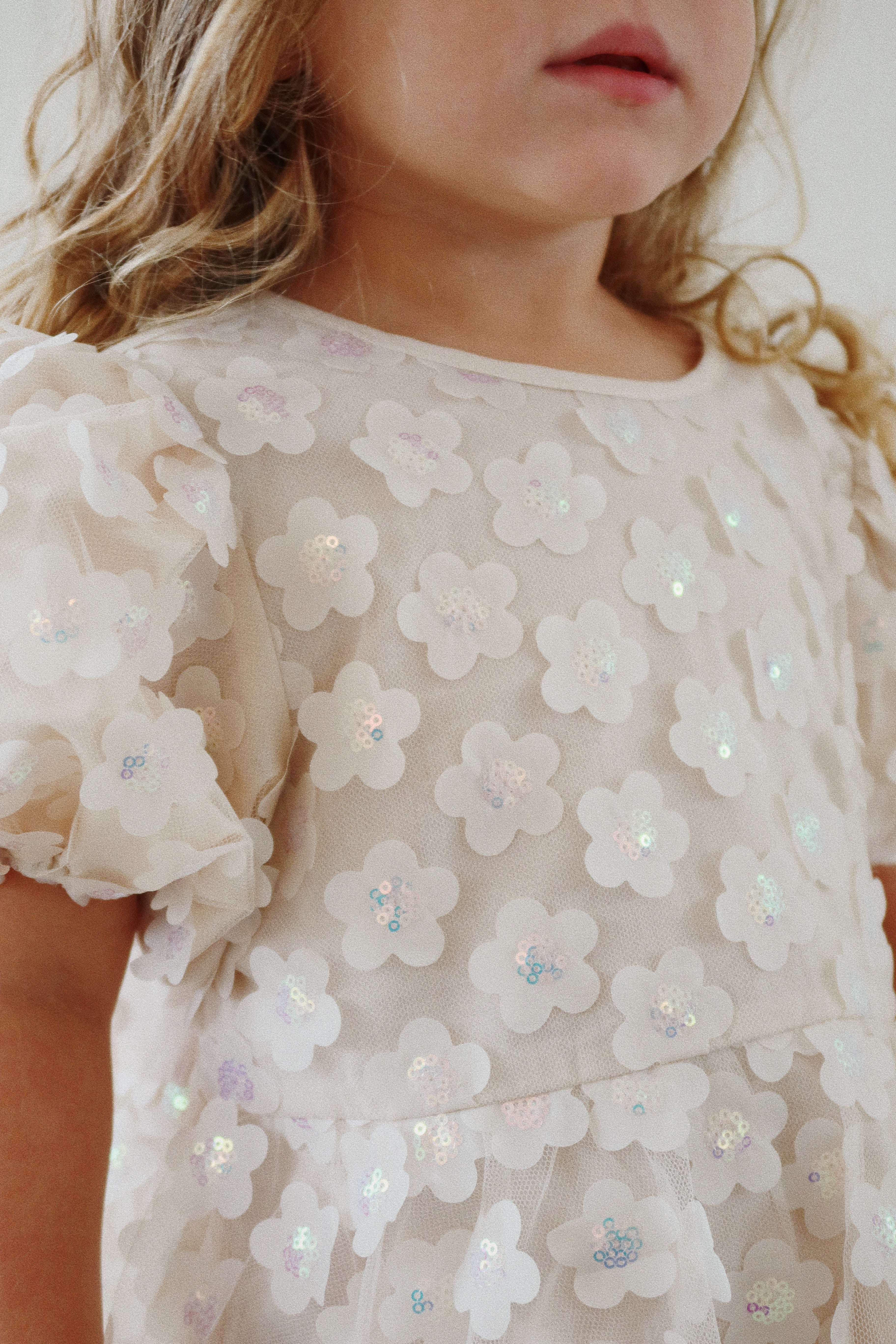 KS100889-PEARLED-IVORY-Extra-2