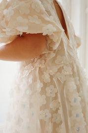 KS100889-PEARLED-IVORY-Extra-3