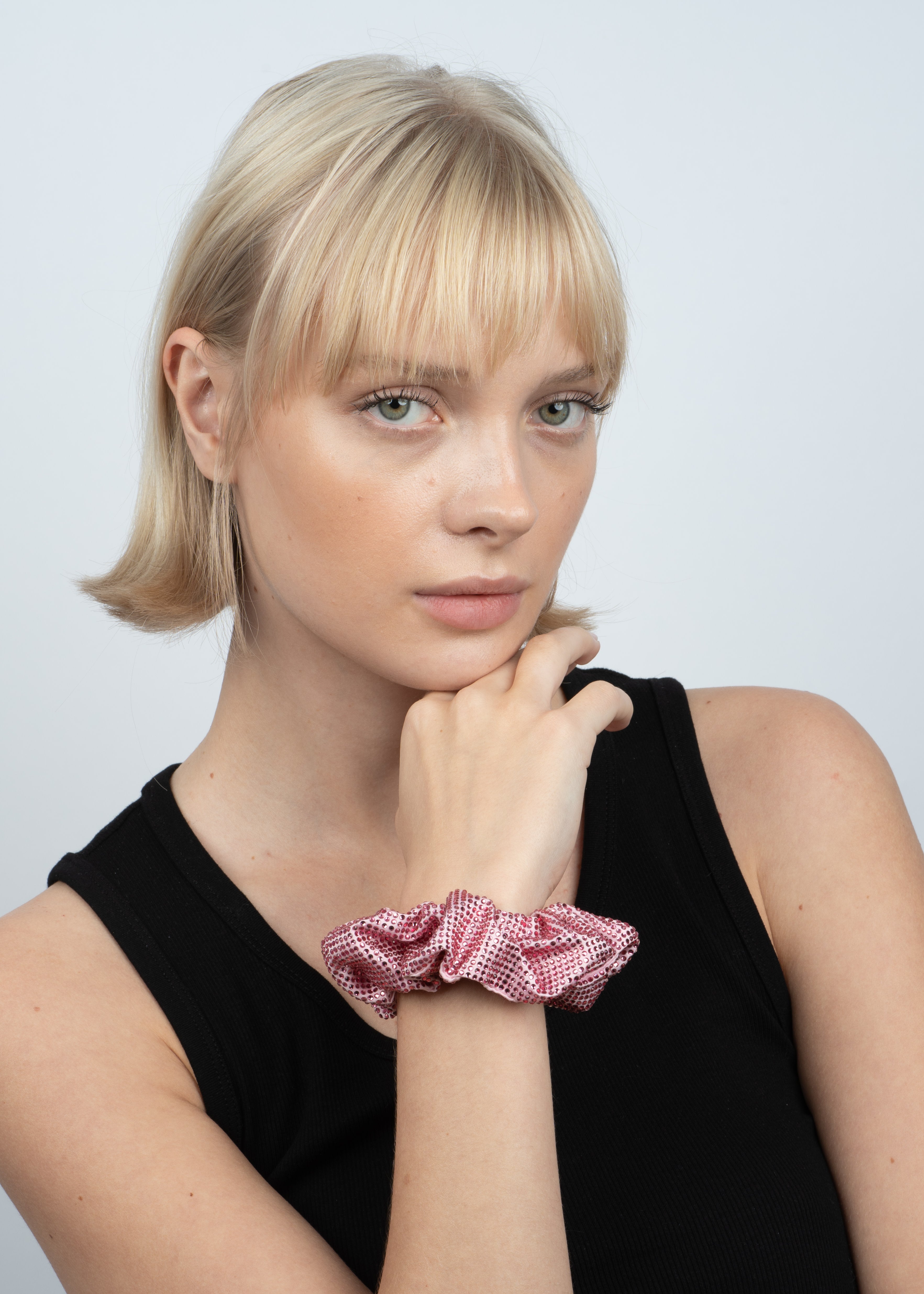 Sui Ava / Kelly Crystal Scrunchie / Pink Pearl