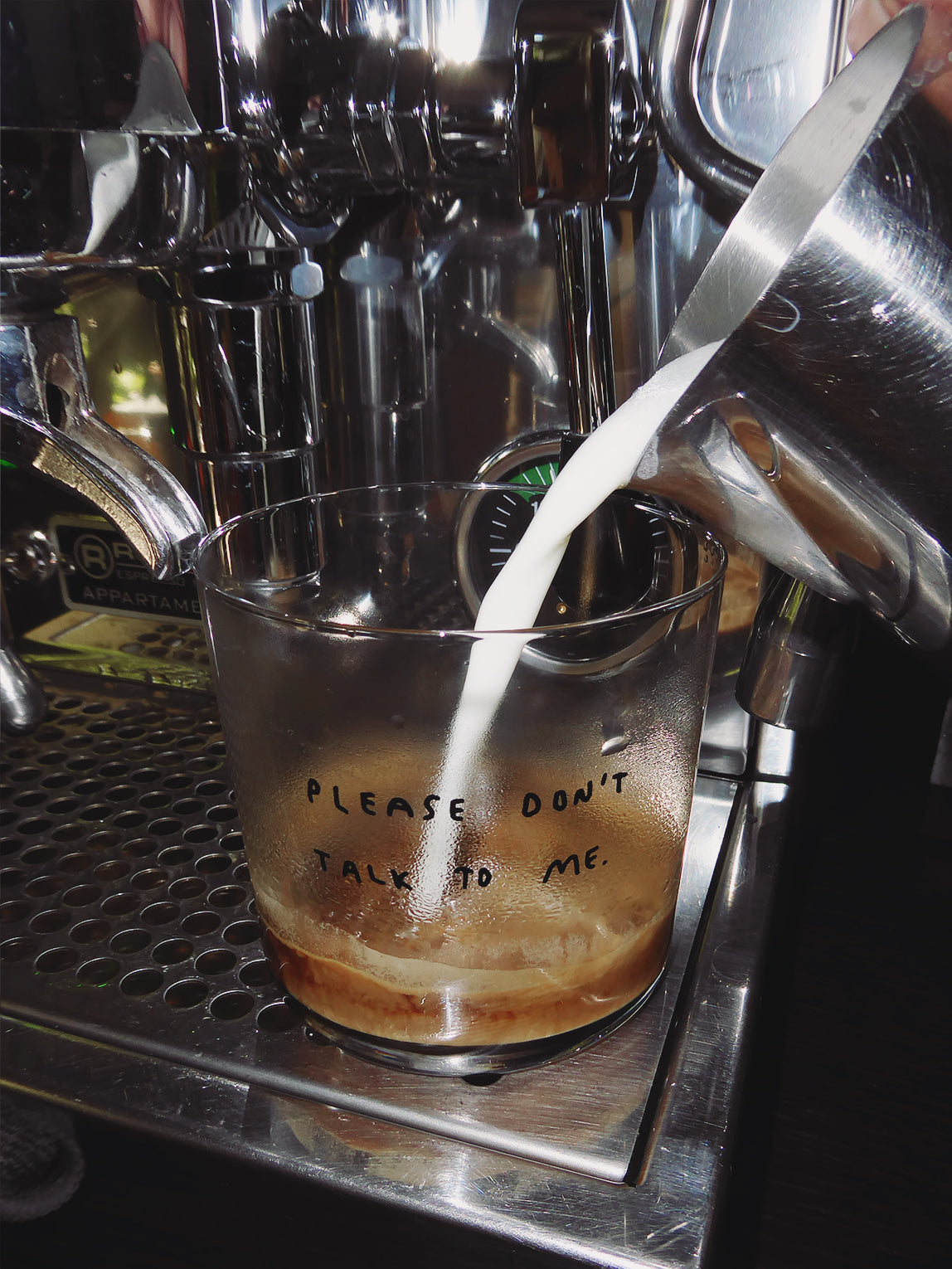 Yahya Studio / Johanna Schwarzer - Glass - Please don't talk to me