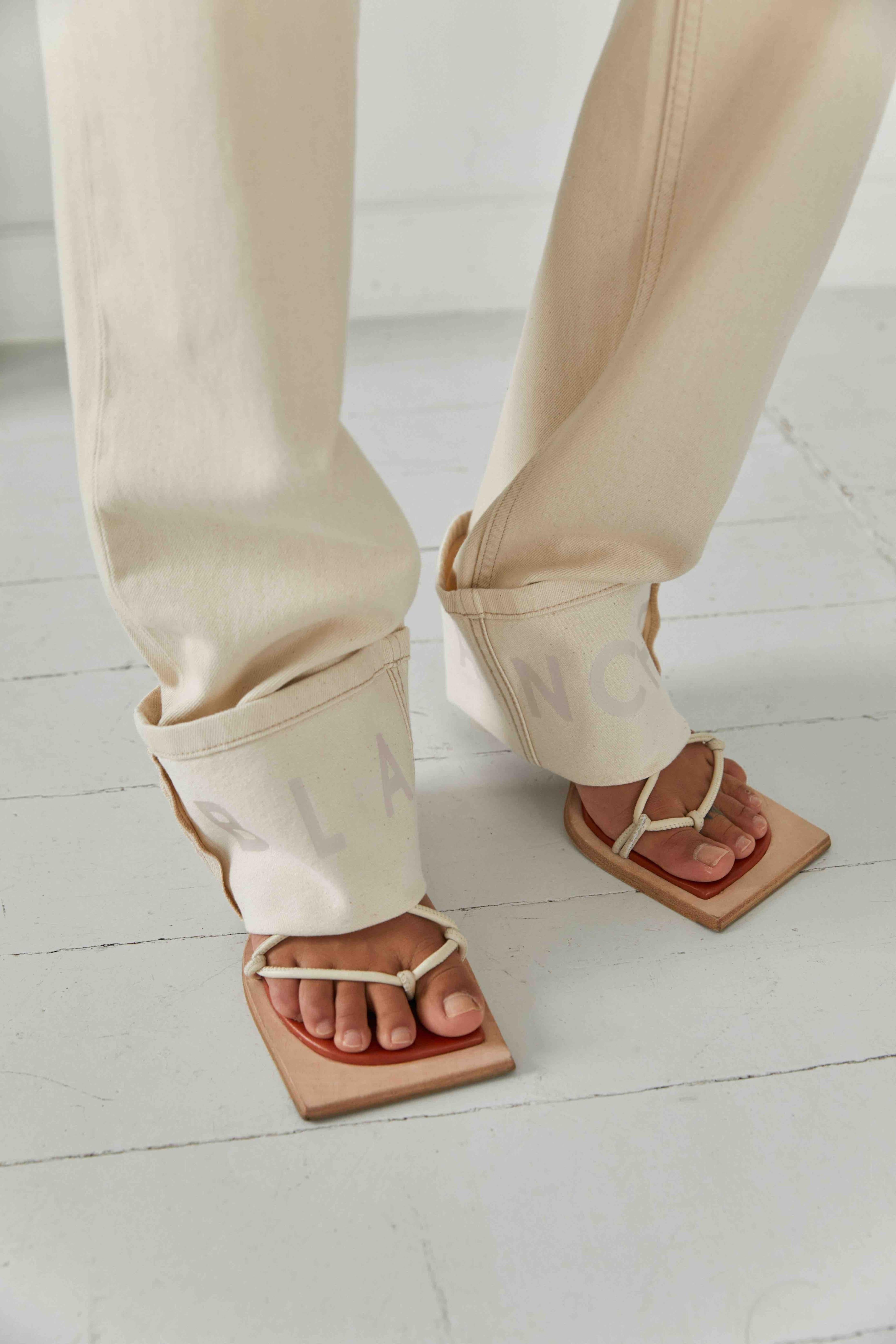 Look-Augusta-BL-Sable-Jeans-1015-1105-Plaza-Taupe-DetailxnwsBd70PXb5H