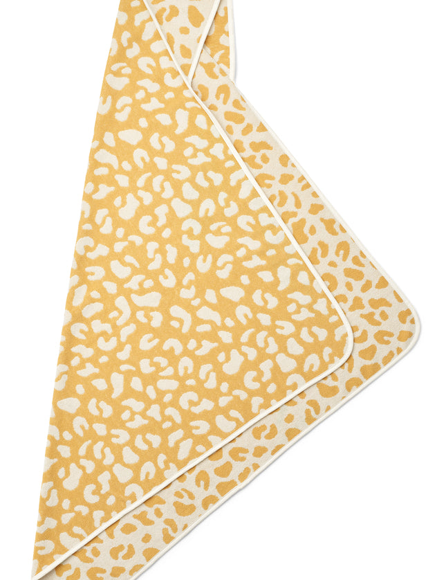 Louie-hooded-towel-yarn-dyed_LW15194_1492_Leo-Jojoba_1-23_2