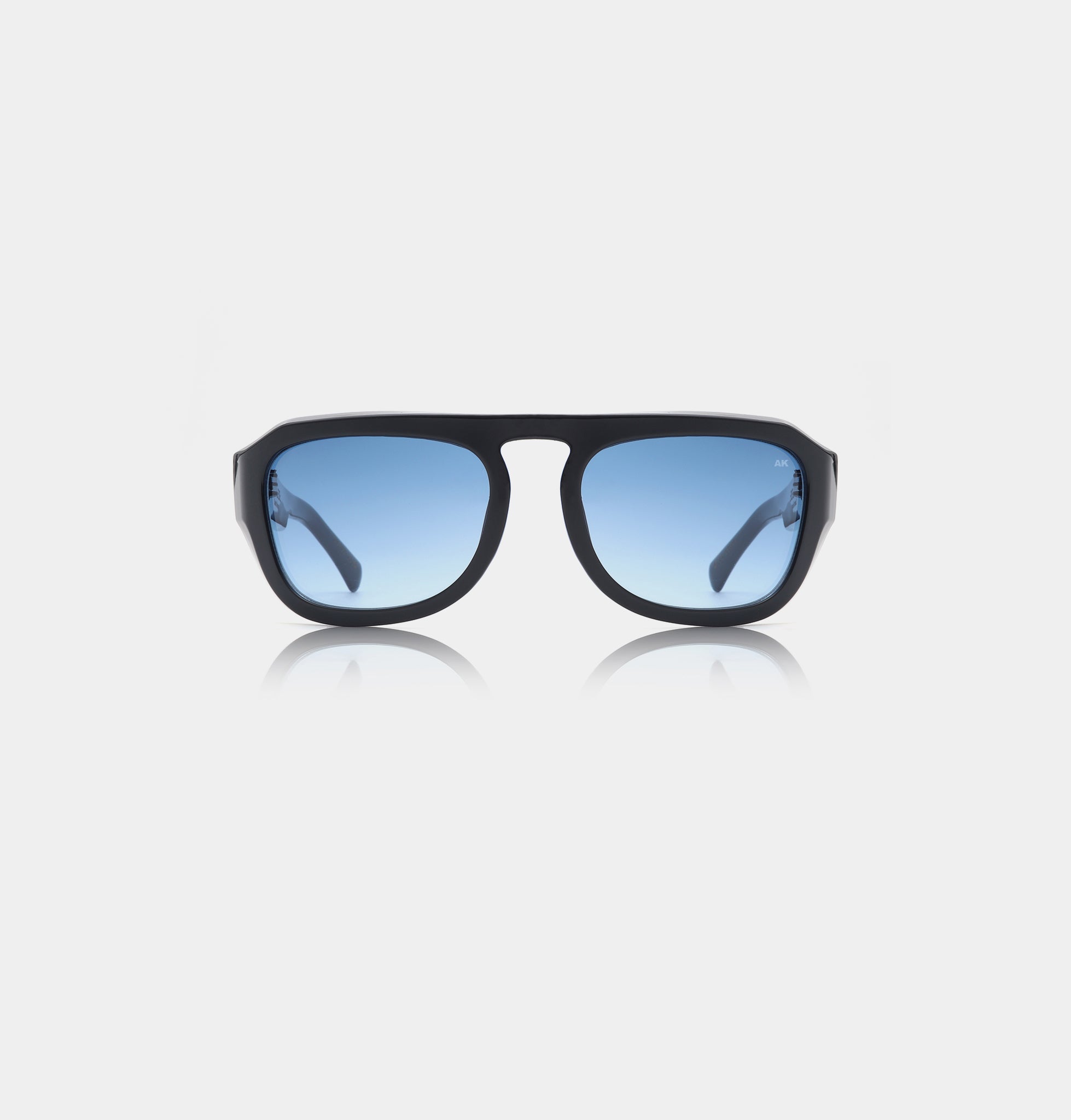 Max-Black-Blue