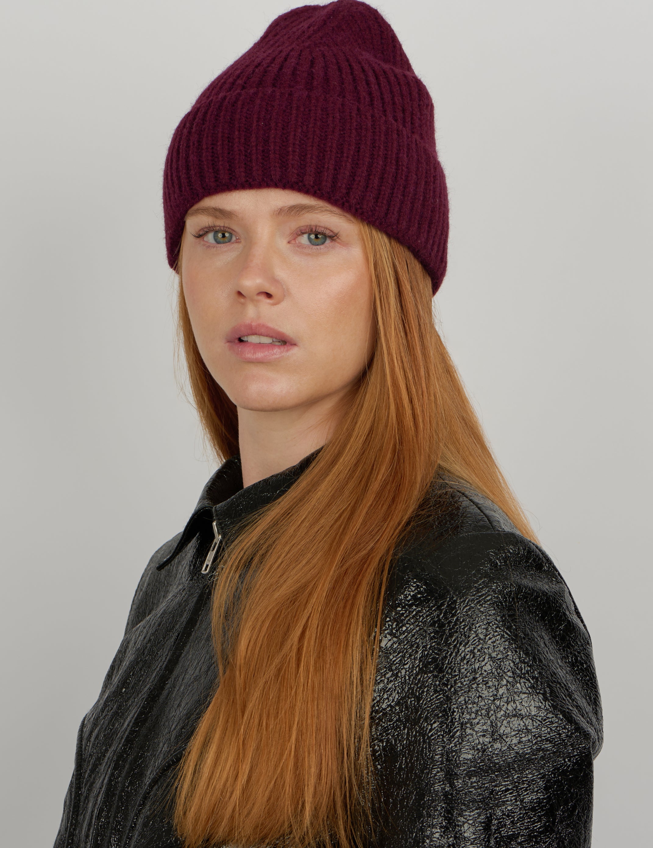 Nico-Beanie-Bordeaux-2