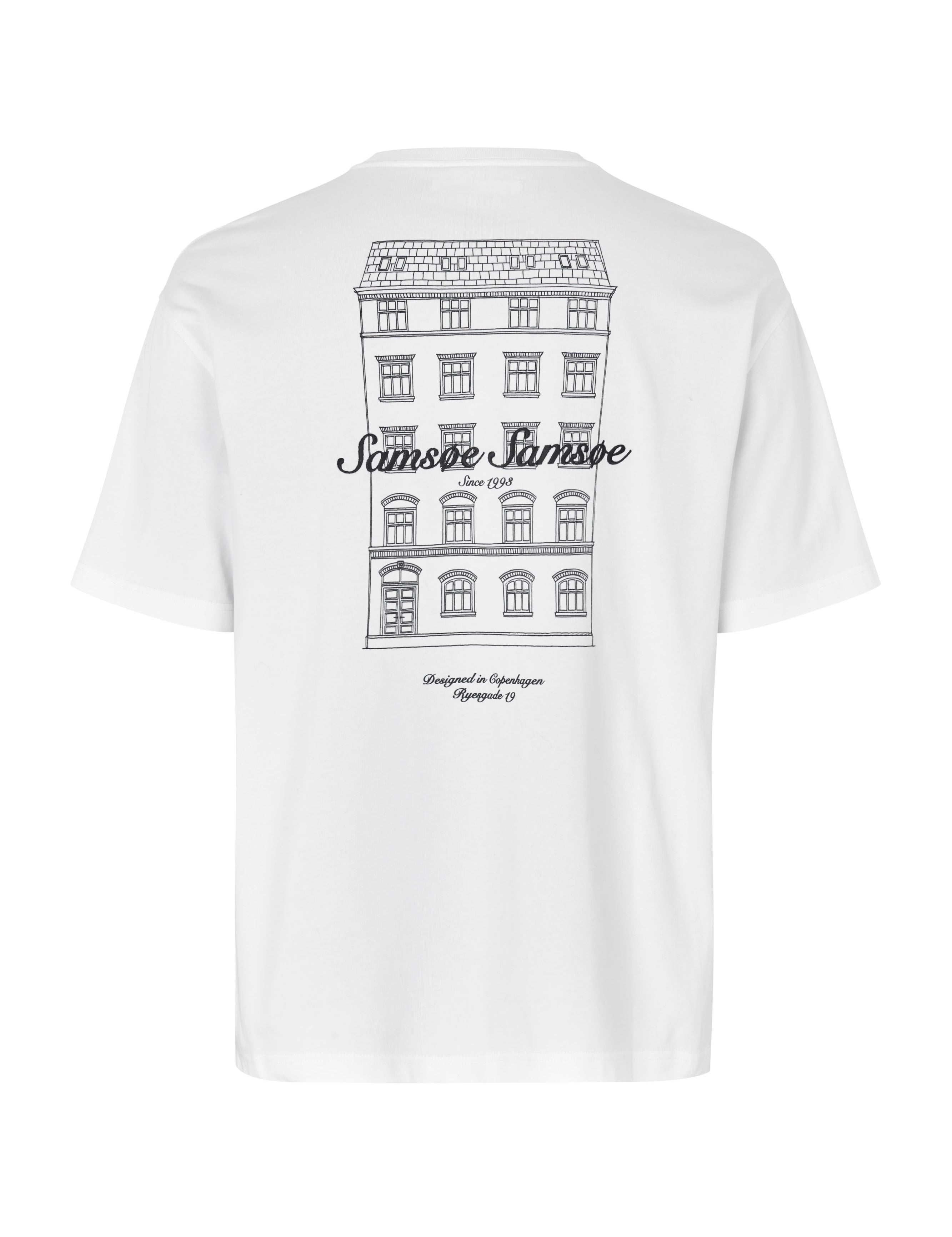 Saunit-shirt11725-WhiteBuilding-2.jpg