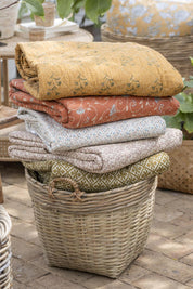 Trend058_07977-03_07975-36_07979-00_07978-38_07976-29_30020-00_trend002