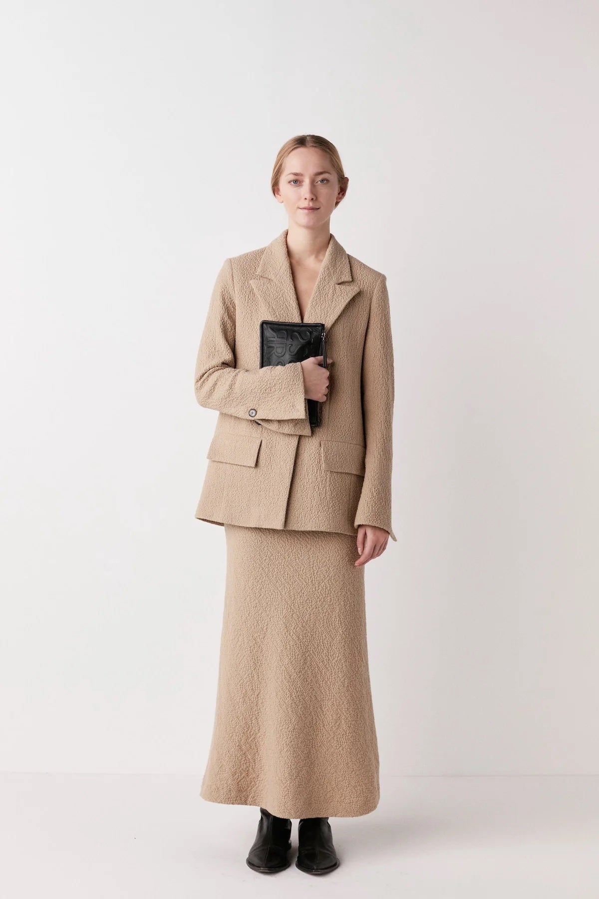 W23321101-M1_1200x1800mOlEyxMneKGaN