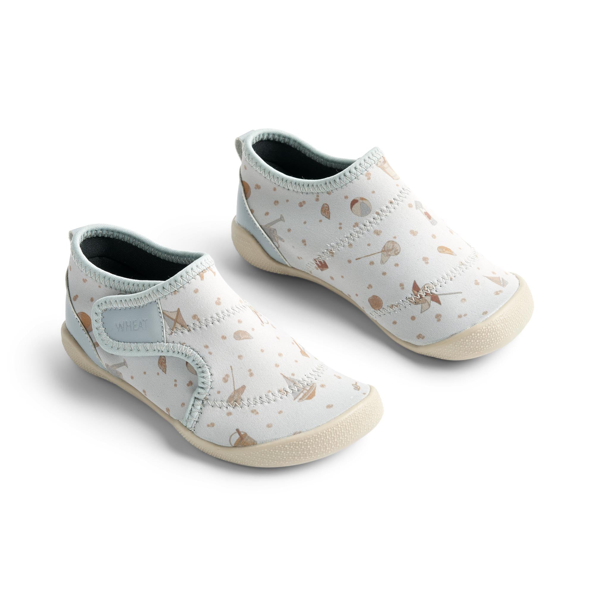 WF422h-Shawn-Beach-Shoe-9107-beach-life-Extra-0
