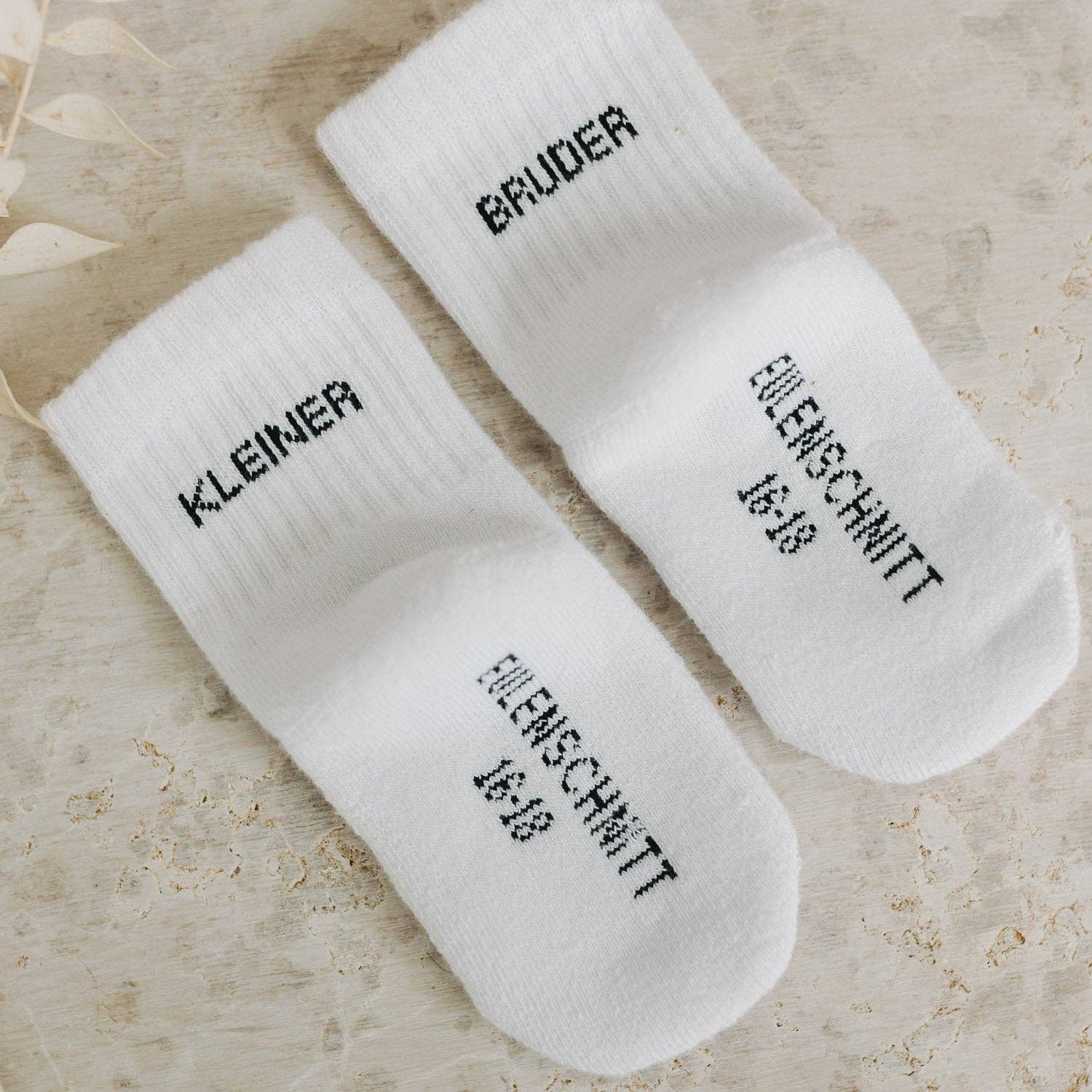 Eulenschnitt - Babysocken Kleiner Bruder 16-18