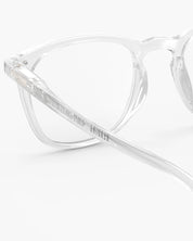 e_reading_crystal_vue4-jpg
