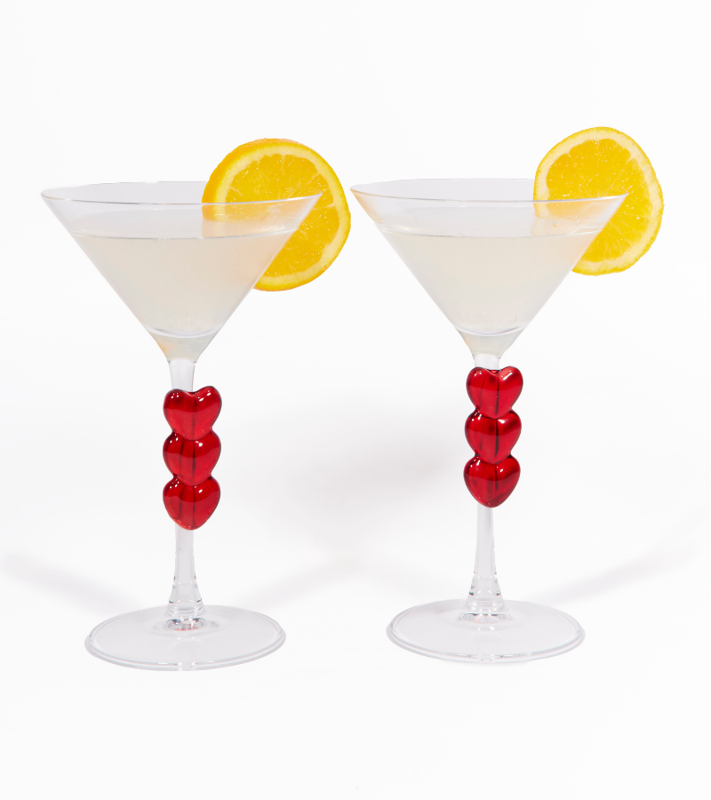 Set mit zwei Martini-Gläsern Herzen
