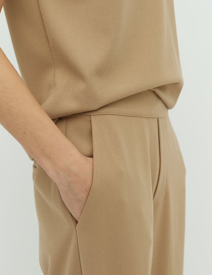 emmett-m-hose-beige-2