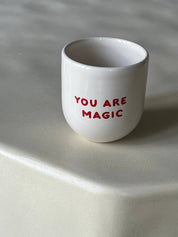 Sisi / 'YOU ARE MAGIC' Becher in weiß / rot