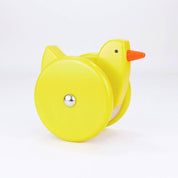 Hölzernes Huhn auf Rädern (Wackelig): Yellow