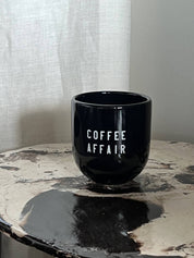 Sisi / Sisi-Tasse, Coffee Affair