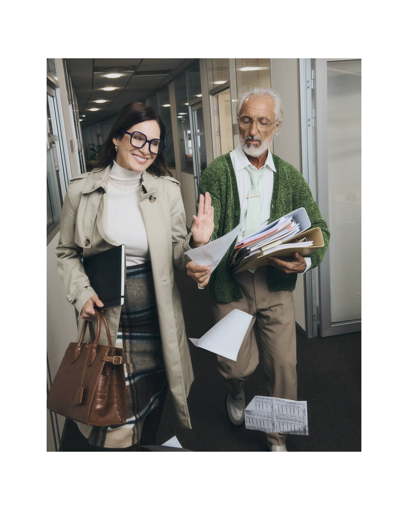 office-reading-electronic-grey-2