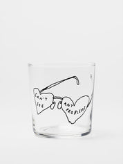 yahya-cant-see-any-problems-glass-01