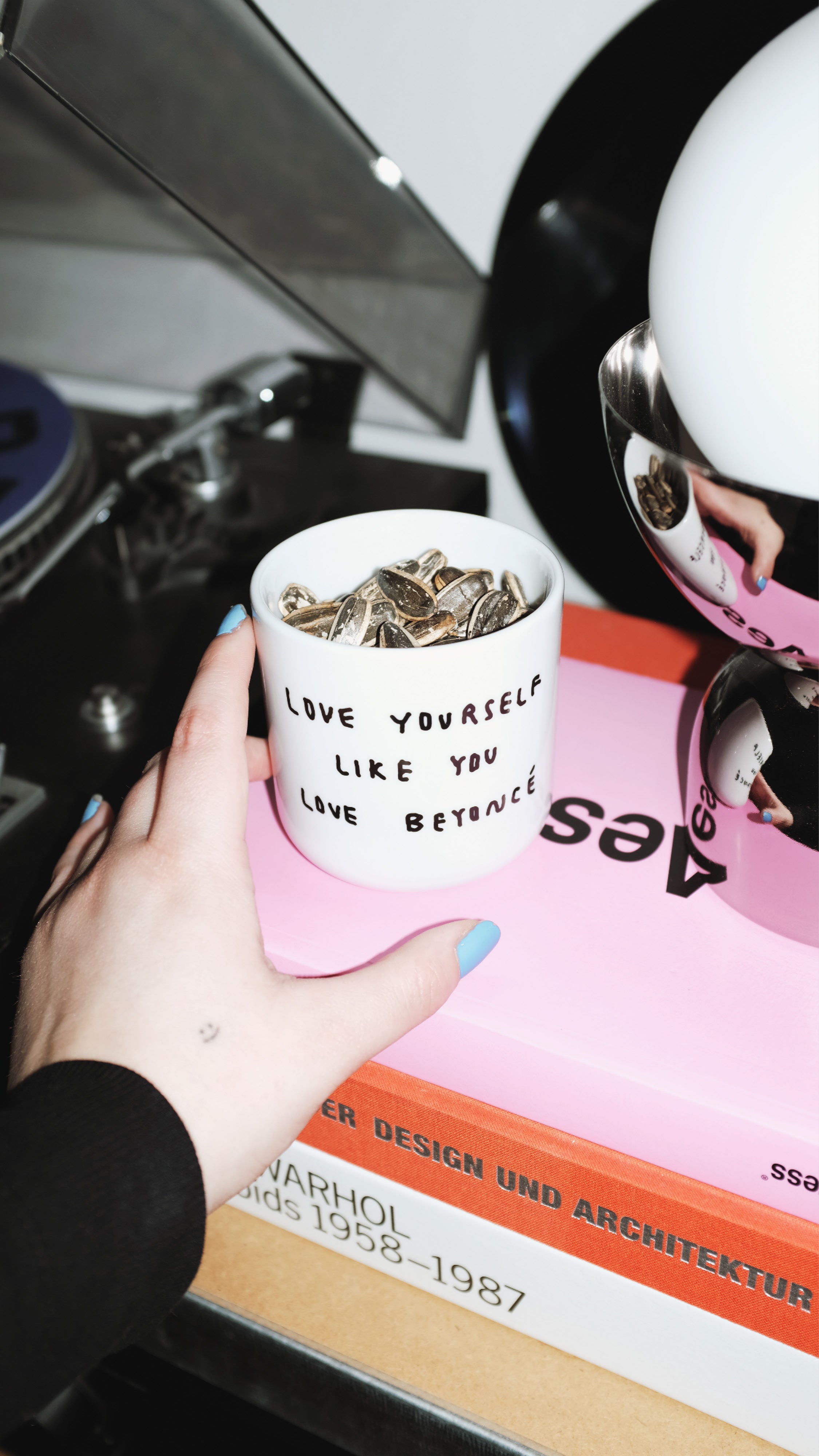 Yahya Studio / Johanna Schwarzer - Cup - Love yourself liek you love beyoncé